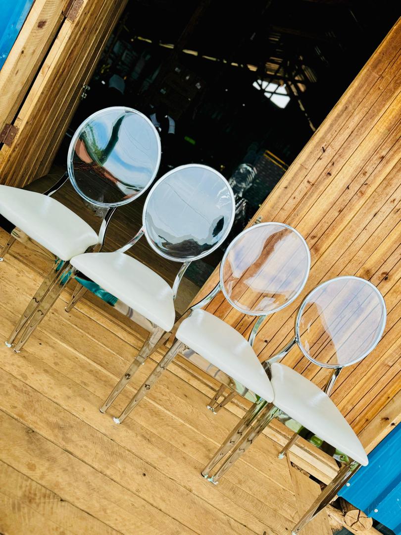  Chairs